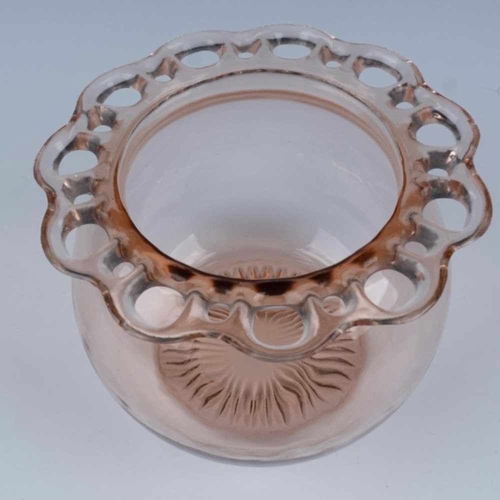 Old Colony Blush Pink Depression Glass Bowl w/ Lace Edge